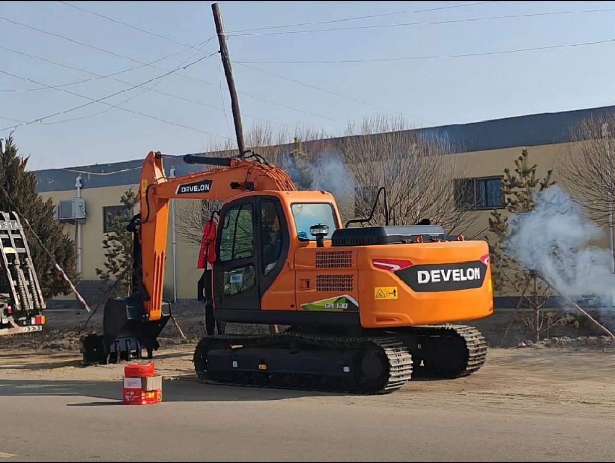 New Develon DX130 Crawler Excavator for Sale - 图片 2