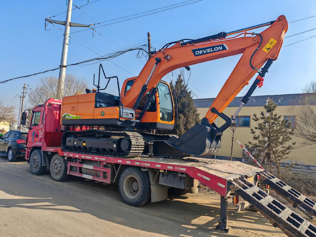 New Develon DX130 Crawler Excavator for Sale - 图片 4