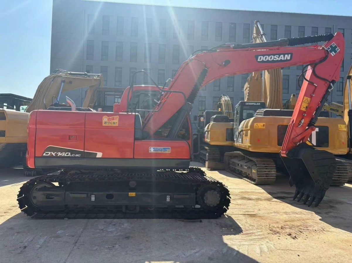 Used DOOSAN DX140LC-9C Crawler Excavator for Sale - 图片 2