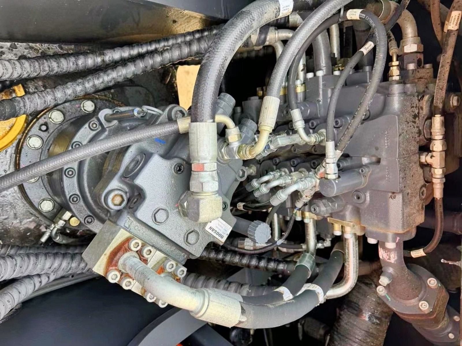 Used DOOSAN DX225LC-9C Crawler Excavator for Sale - 图片 7