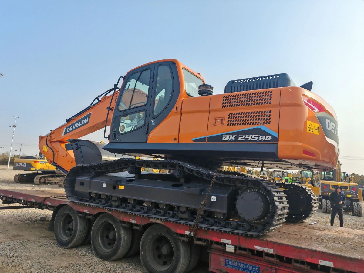 New Develon DX245HD Crawler Excavator for Sale