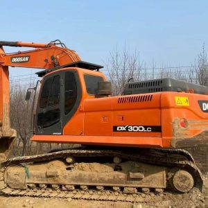 Used DOOSAN DX300LC Crawler Excavator for Sale
