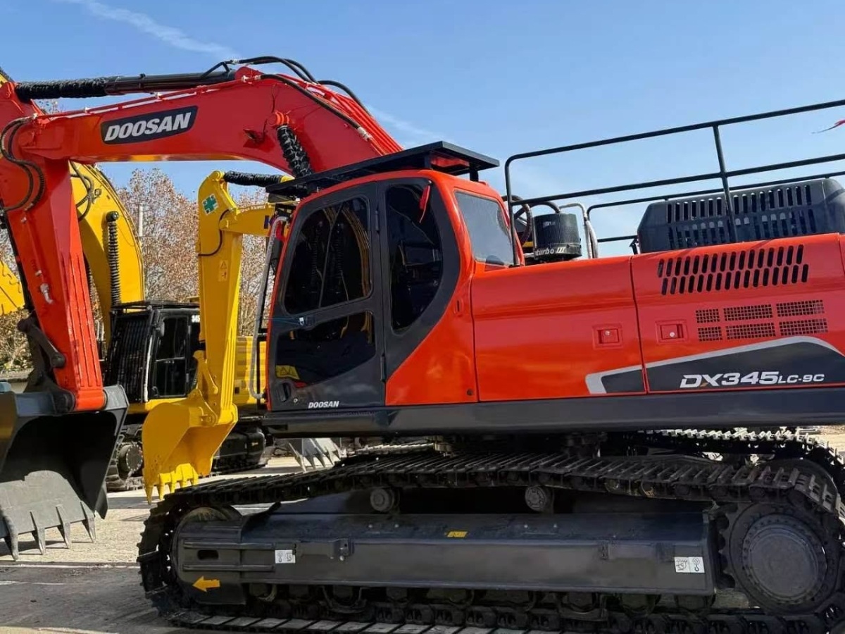 Used DOOSAN DX345LC-9C Crawler Excavator for Sale