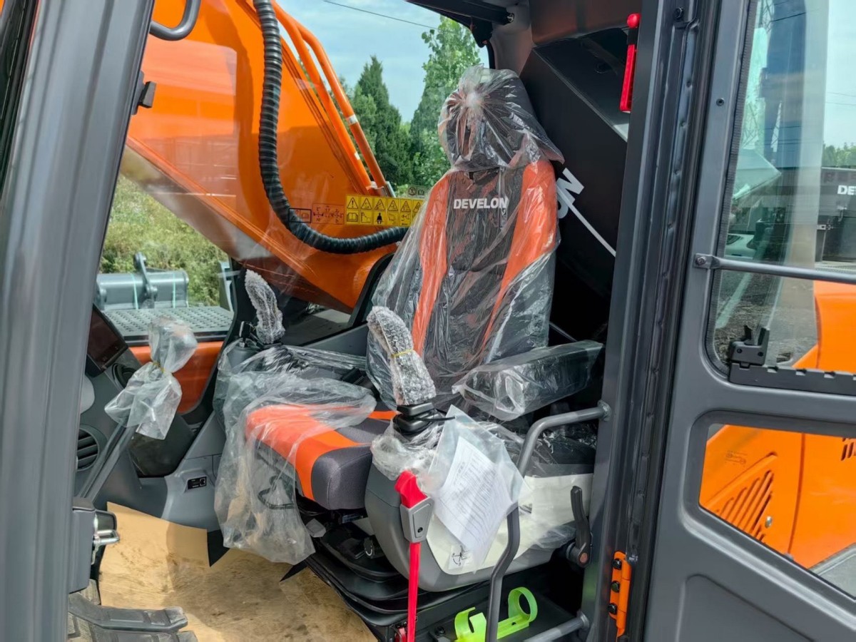 New Develon DX360 Crawler Excavator for Sale - 图片 5