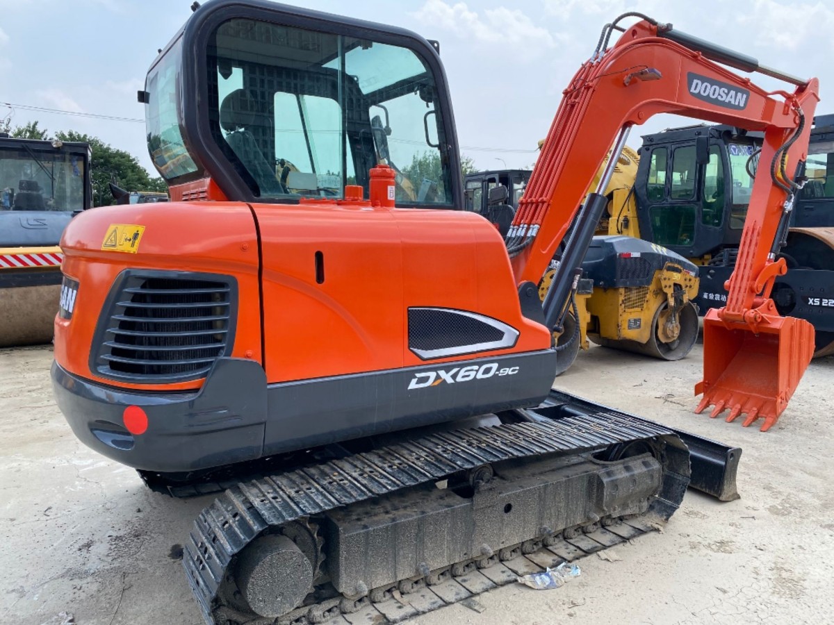 Used DOOSAN DX60-9C Crawler Excavator for Sale - 图片 2