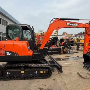 Used DOOSAN DX60 Crawler Excavator for Sale