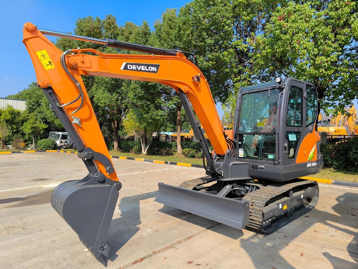 New Develon DX60E Crawler Excavator for Sale - 图片 4