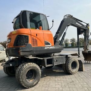 Used DOOSAN DX60W Wheel Excavator for Sale