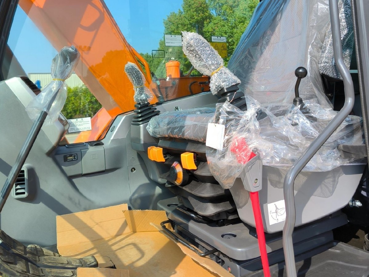 New Develon DX75 Crawler Excavator for Sale - 图片 8