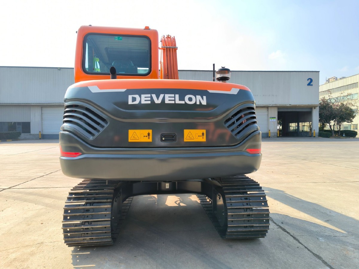 New Develon DX75 Crawler Excavator for Sale - 图片 3