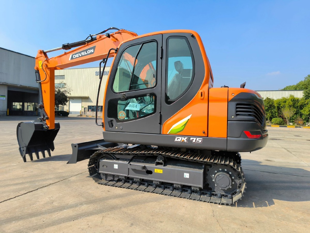 New Develon DX75 Crawler Excavator for Sale