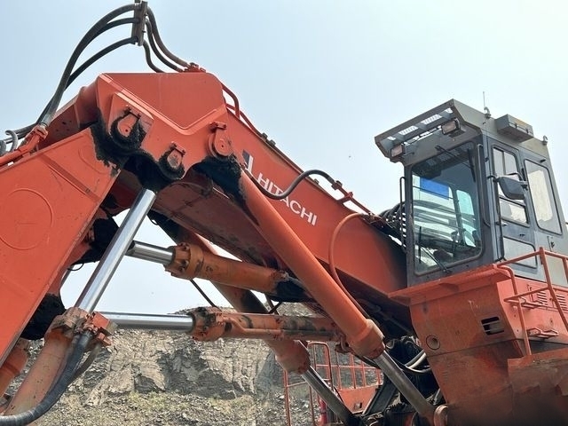Used Hitachi EX1100 Crawler Excavator for Sale - 图片 3