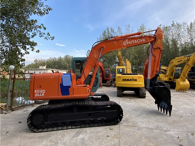 Used Hitachi EX120 Crawler Excavator for Sale