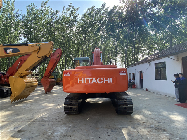 Used Hitachi EX200-3 Crawler Excavator for Sale - 图片 6