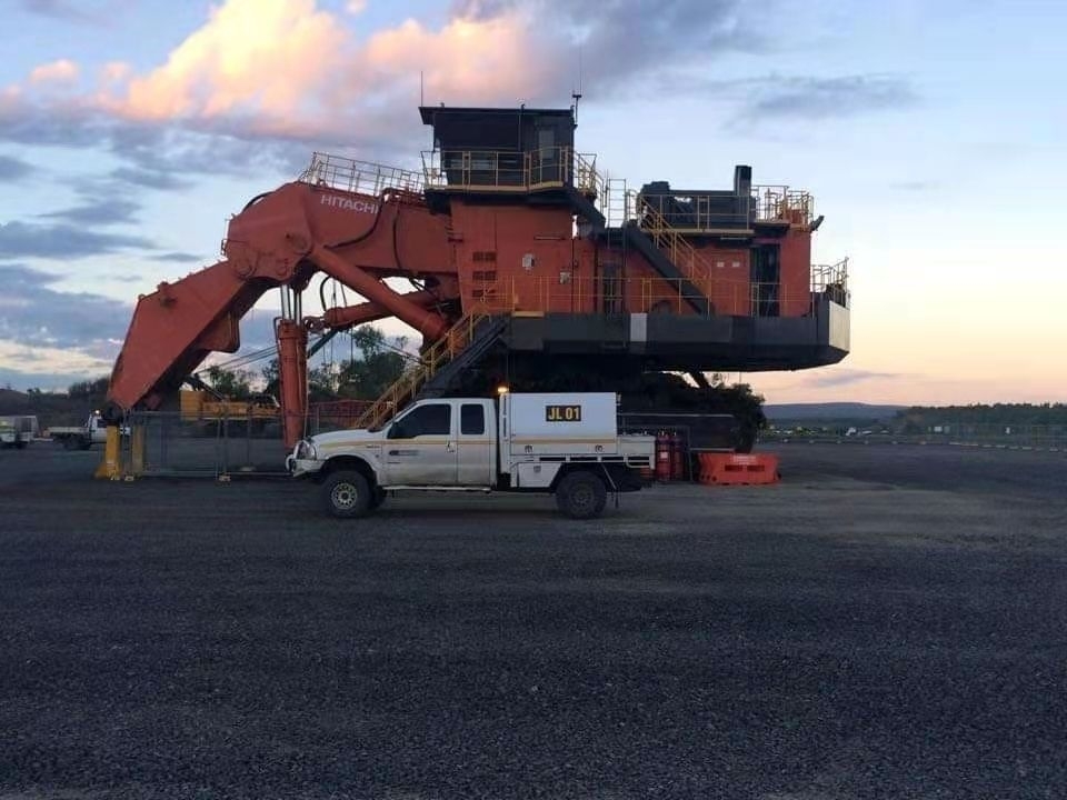 Used Hitachi EX8000-7 Crawler Excavator for Sale - 图片 6