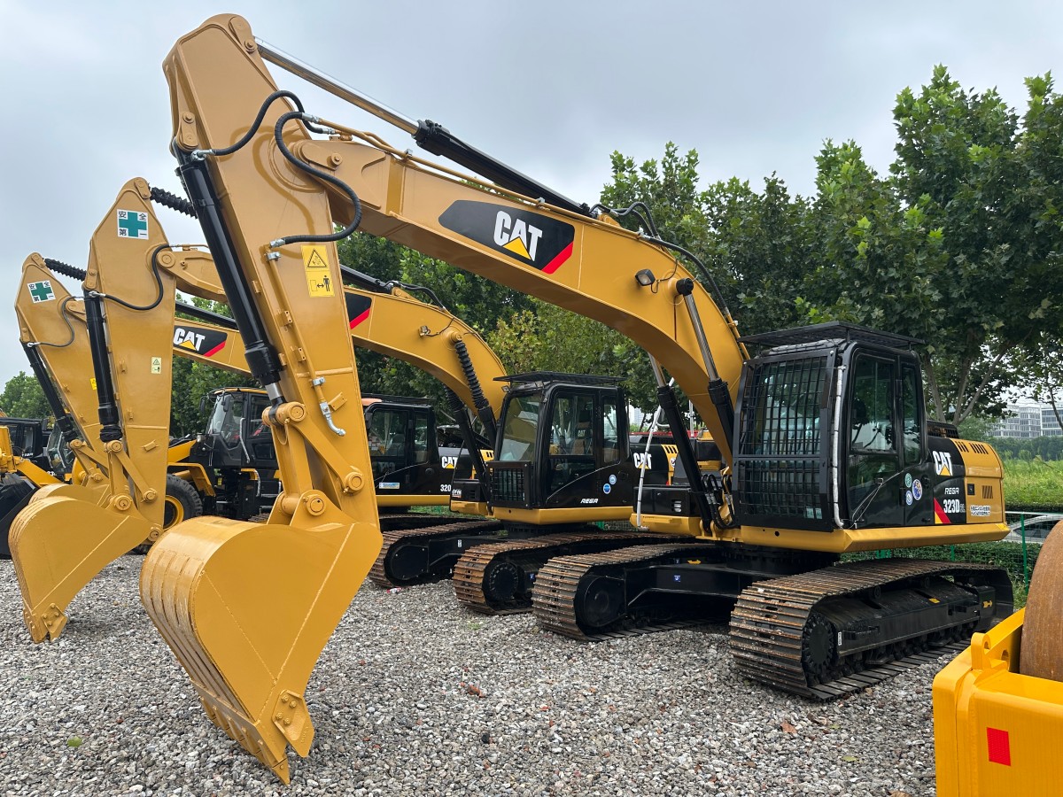 Used CAT 323D2L Crawler Excavator for Sale