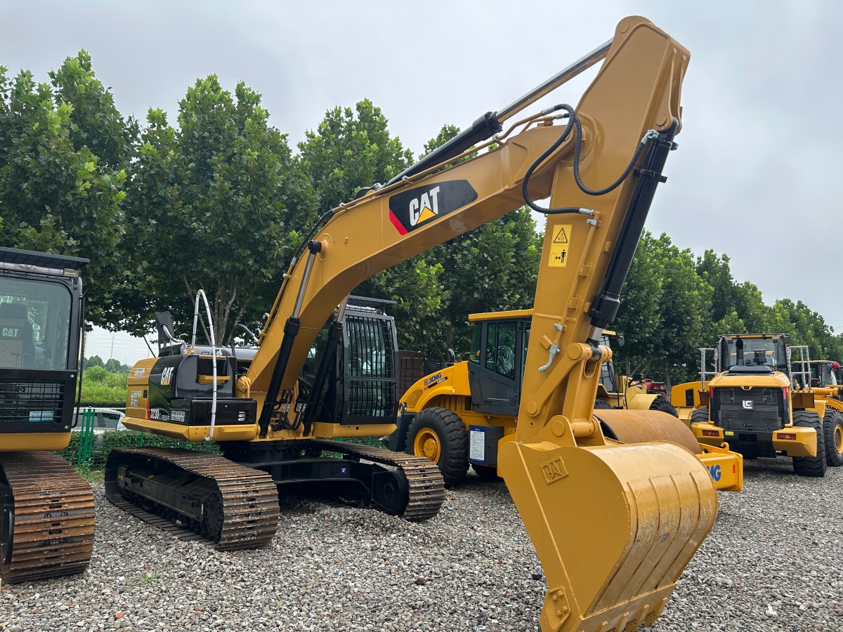 Used CAT 323D2L Crawler Excavator for Sale - 图片 2