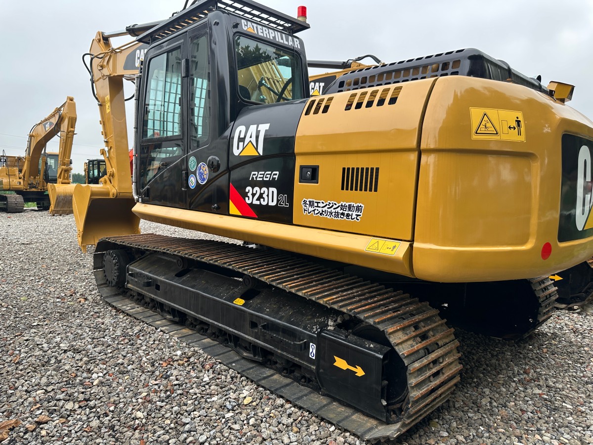 Used CAT 323D2L Crawler Excavator for Sale - 图片 4