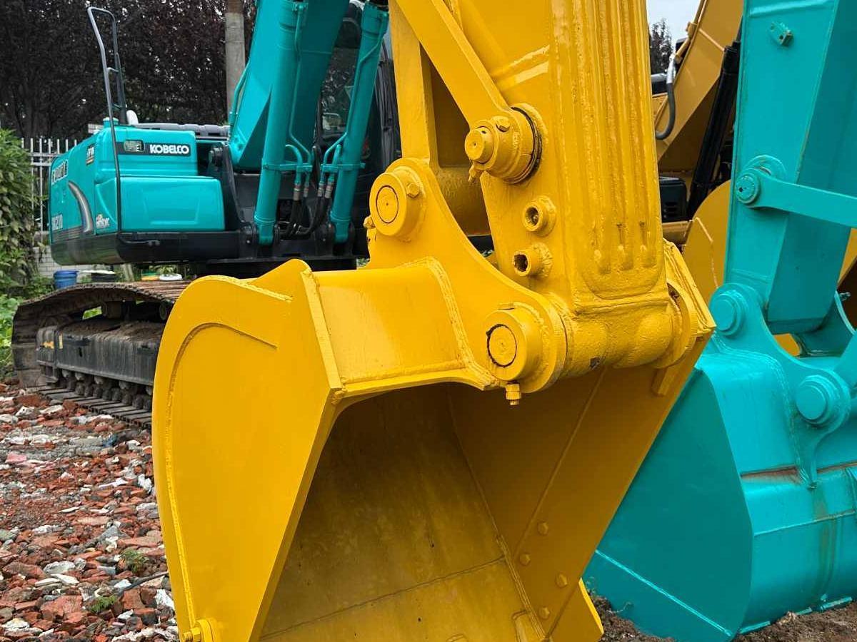 Used Komatsu PC210-7 Crawler Excavator for Sale - 图片 4