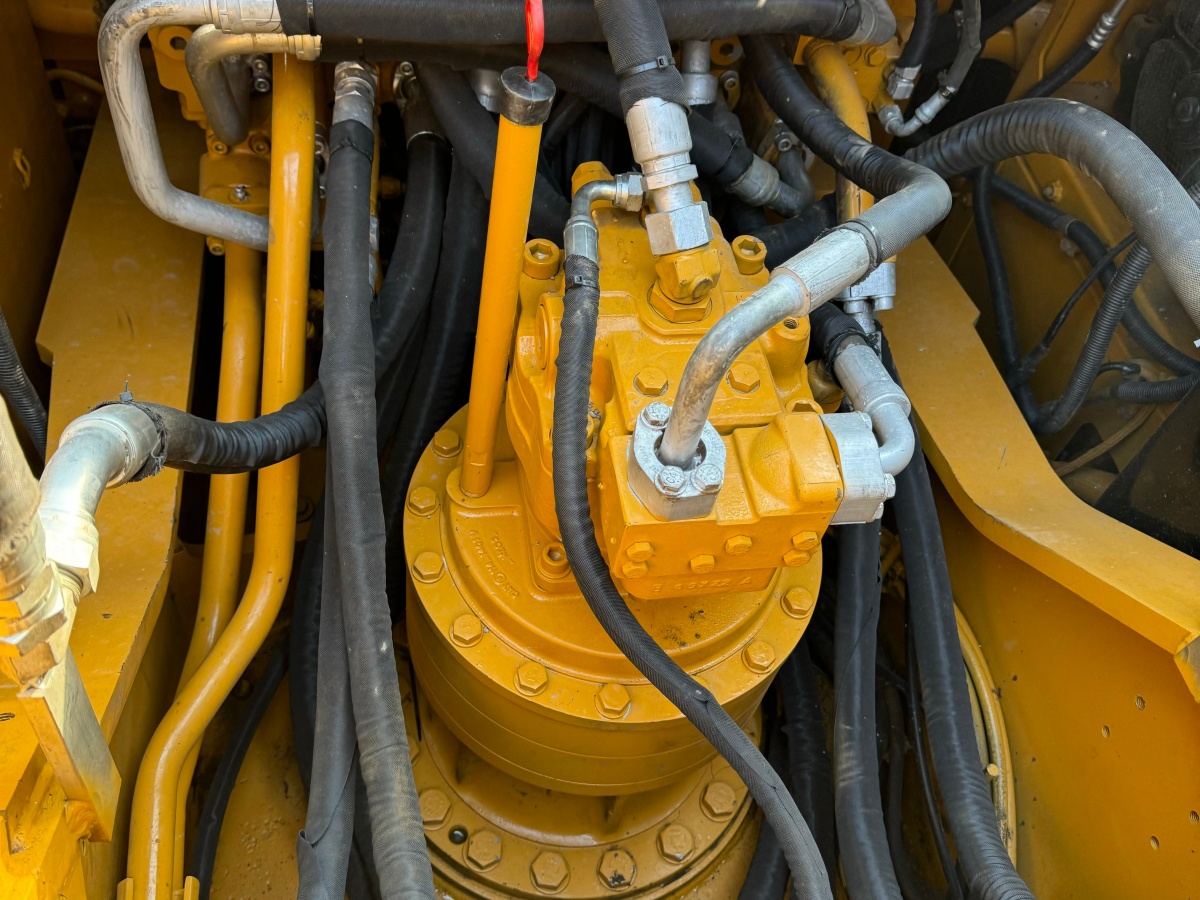 Used CAT 330D2 Crawler Excavator for Sale - 图片 8