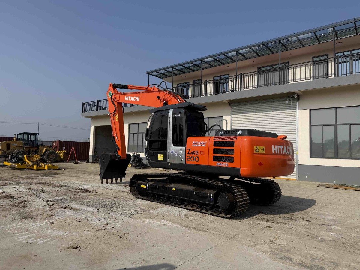 Used Hitachi ZX200-3 Crawler Excavator for Sale - 图片 4