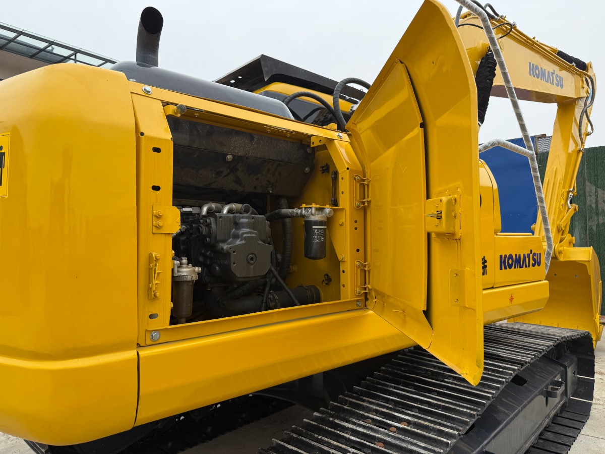 Used Komatsu PC200-8 Crawler Excavator for Sale - 图片 6