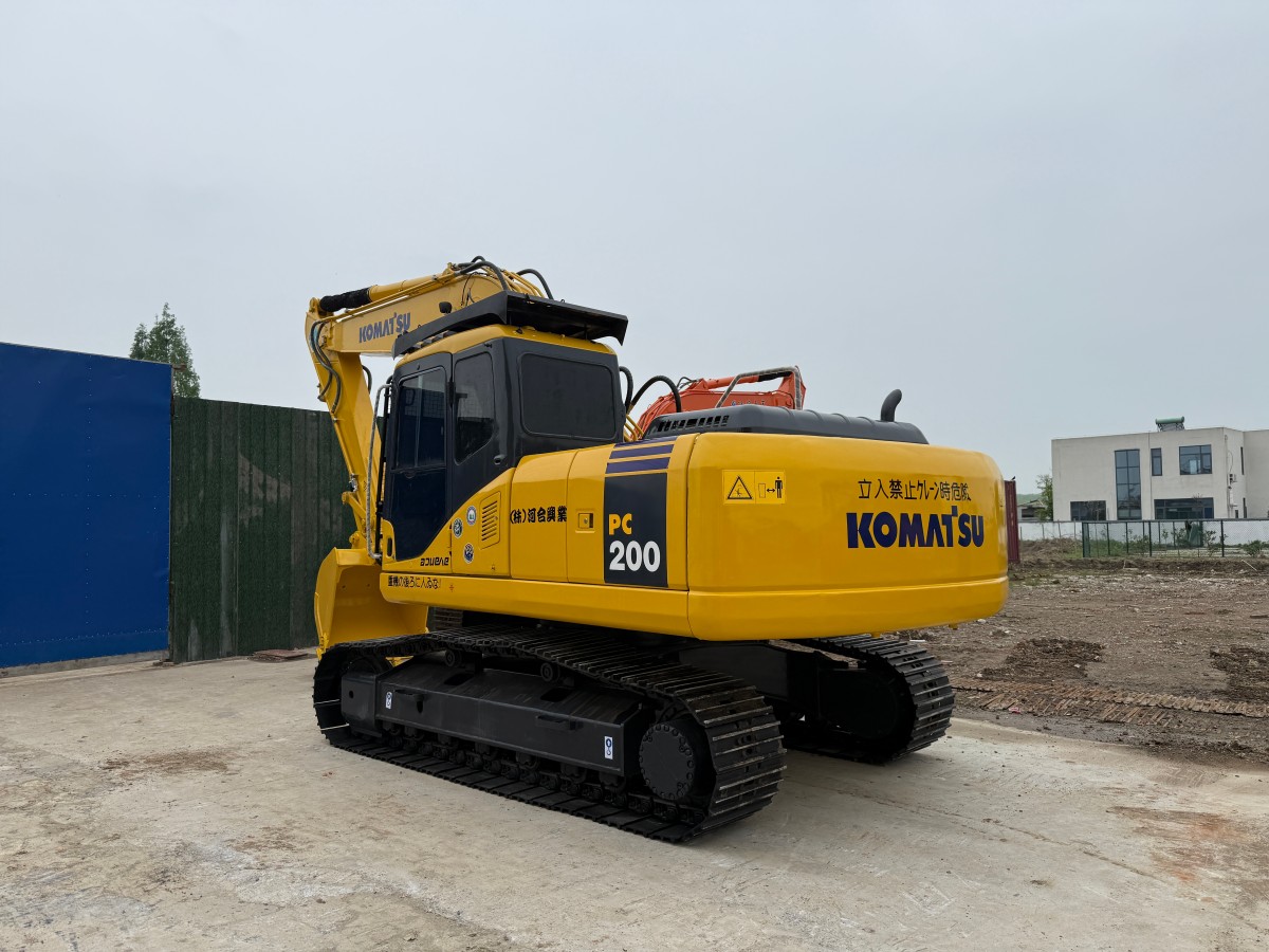 Used Komatsu PC200-8 Crawler Excavator for Sale - 图片 3