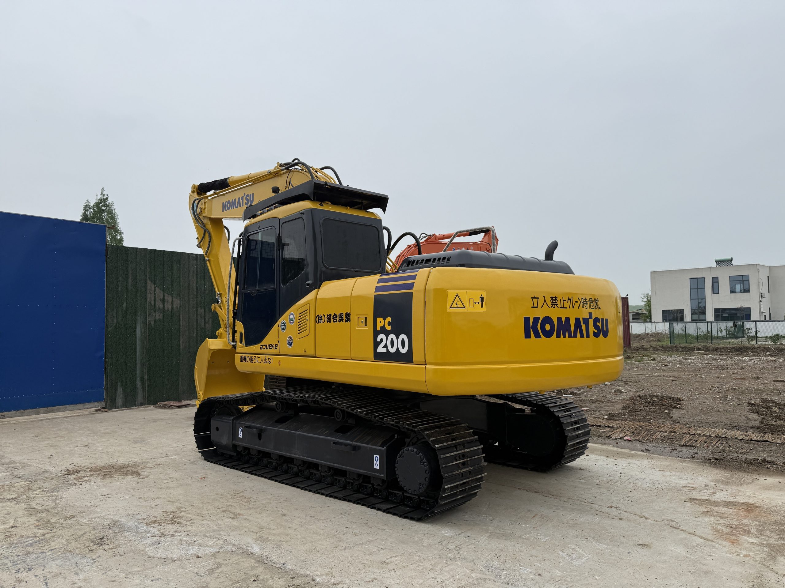 Used Komatsu PC200-8M0 crawler undercarriage - YIHUI Machinery