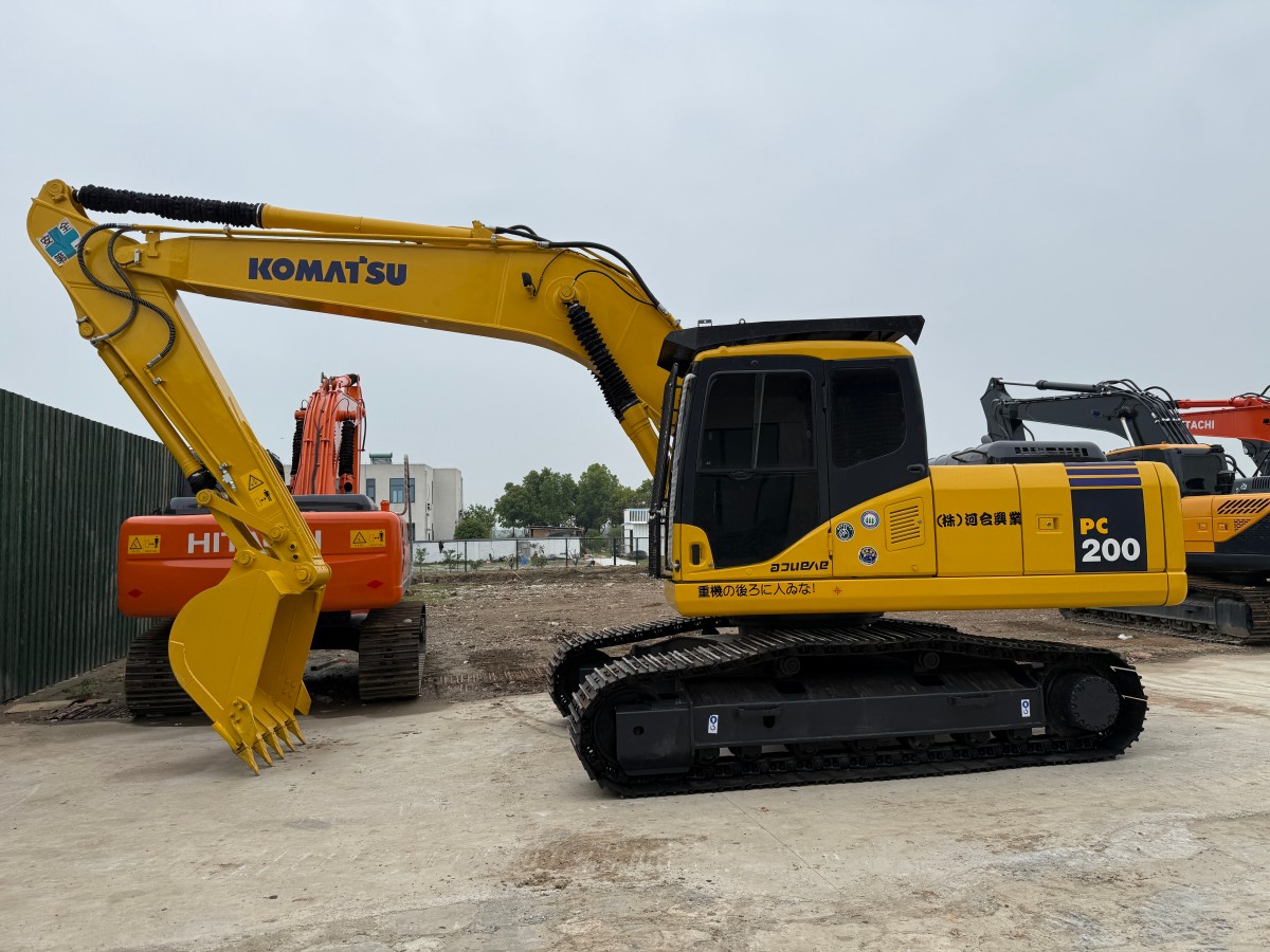 Used Komatsu PC200-8 Crawler Excavator for Sale - 图片 5
