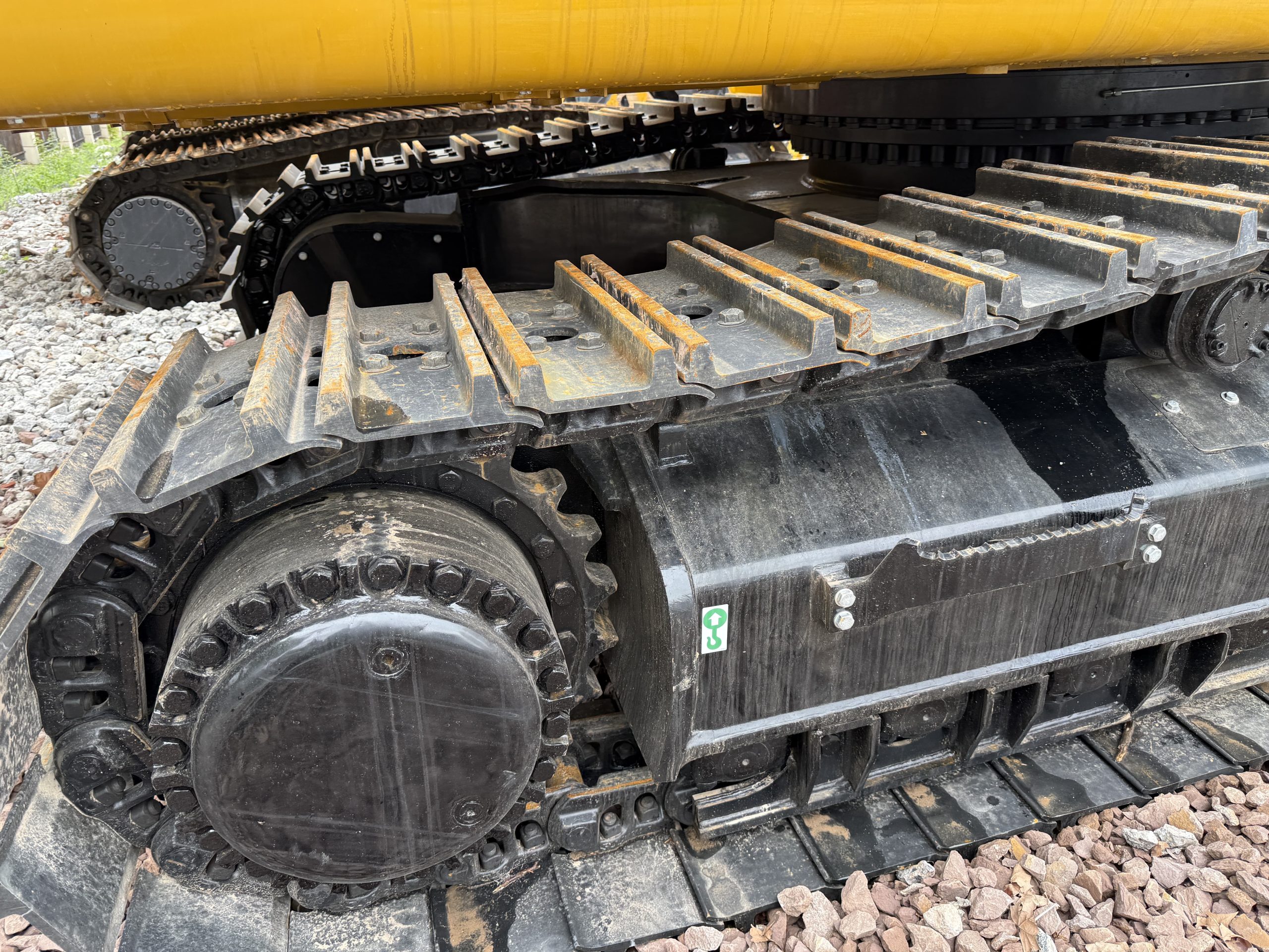 Used CAT 349 excavator bucket and linkage detail - YIHUI Machinery