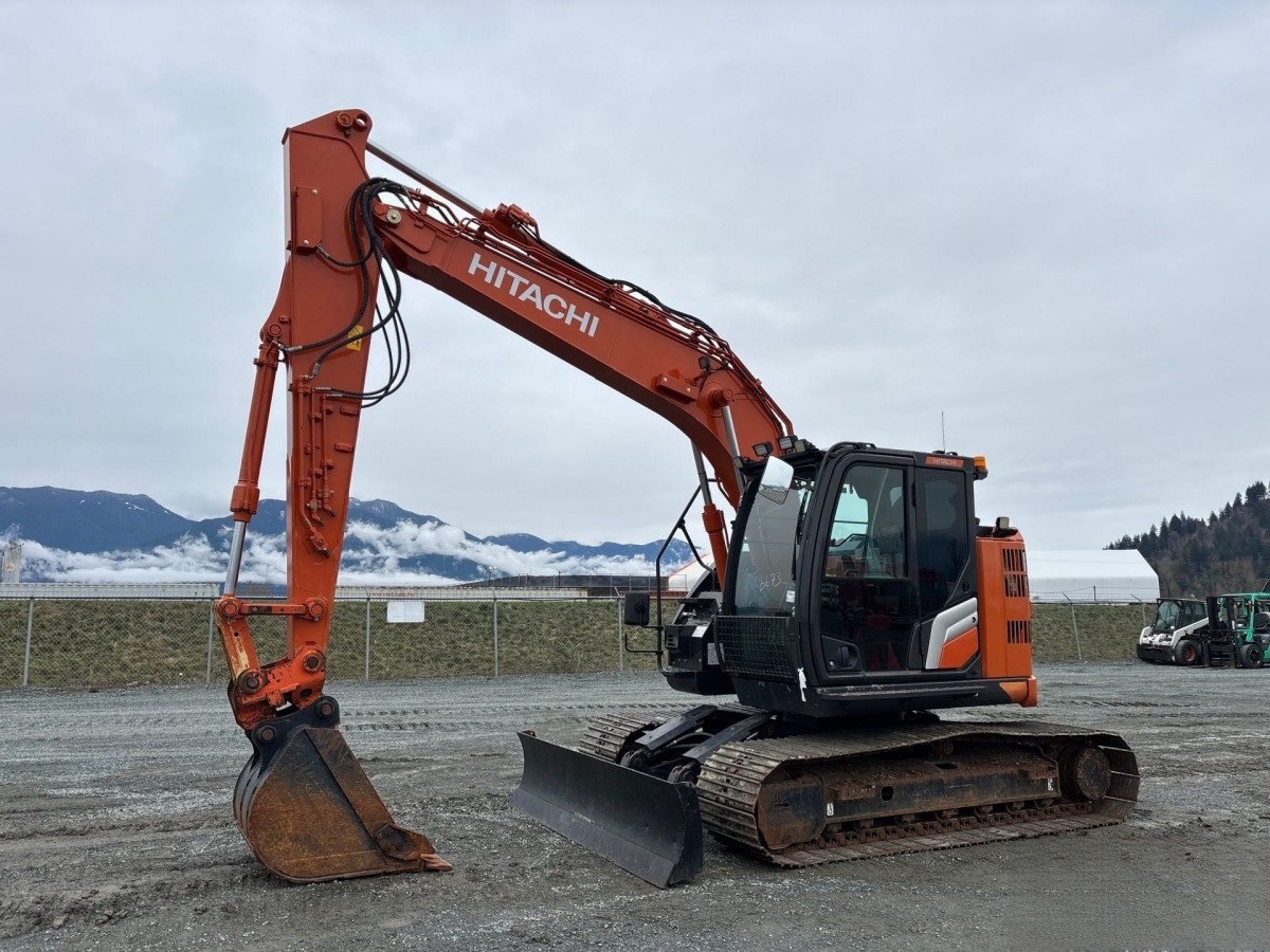 Used Hitachi ZX135 Crawler Excavator for Sale - 图片 4