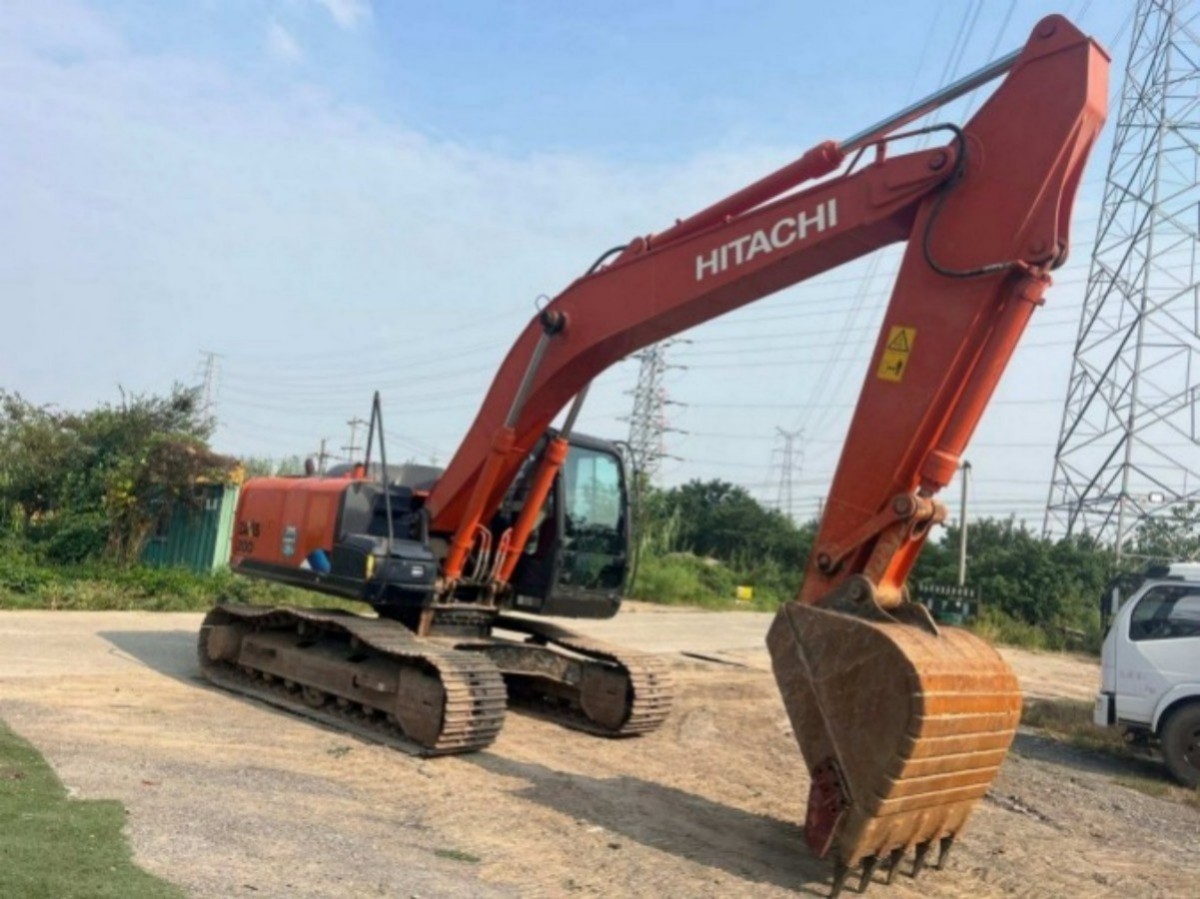 Used Hitachi ZX200-5A Crawler Excavator for Sale - 图片 3