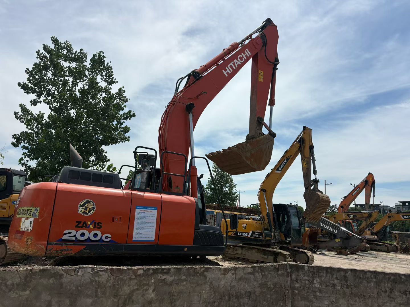 Used Hitachi ZX200C-6A Crawler Excavator for Sale - 图片 2