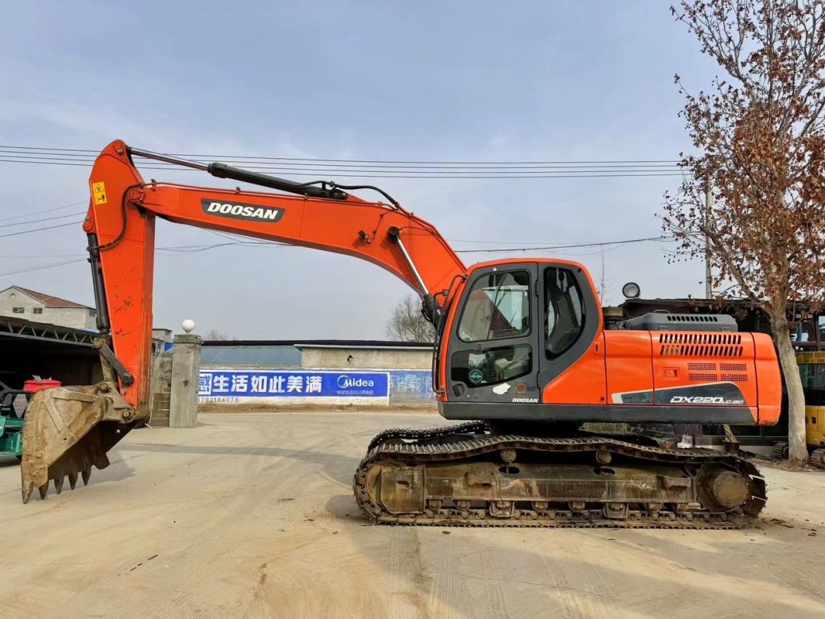 Used DOOSAN DX220LC-9C Crawler Excavator for Sale