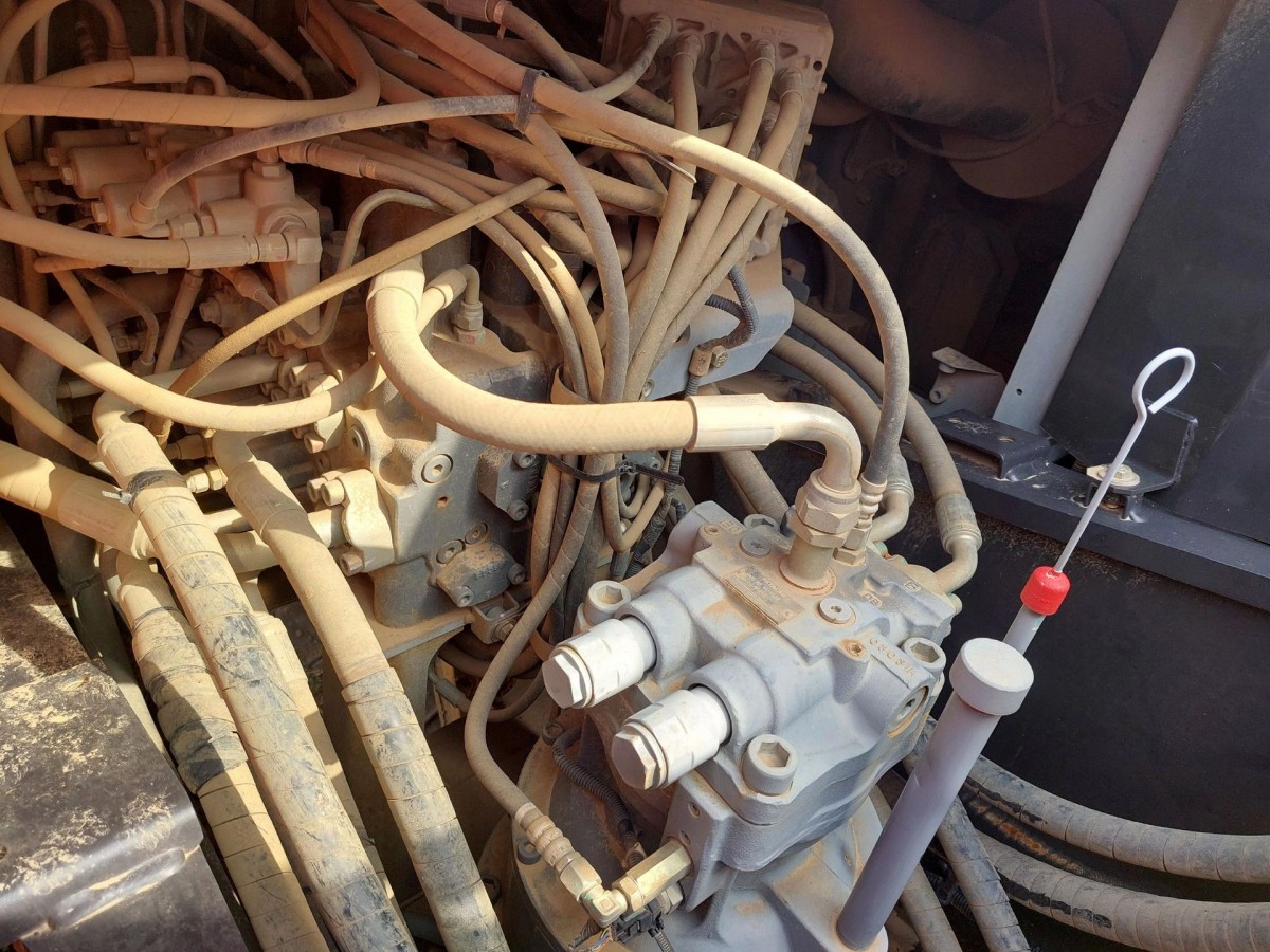 Used Hitachi ZX210LC-5A Crawler Excavator for Sale - 图片 5