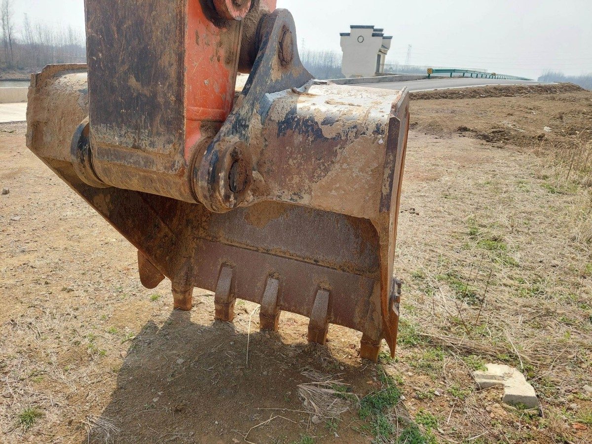 Used Hitachi ZX210LC-5A Crawler Excavator for Sale - 图片 9