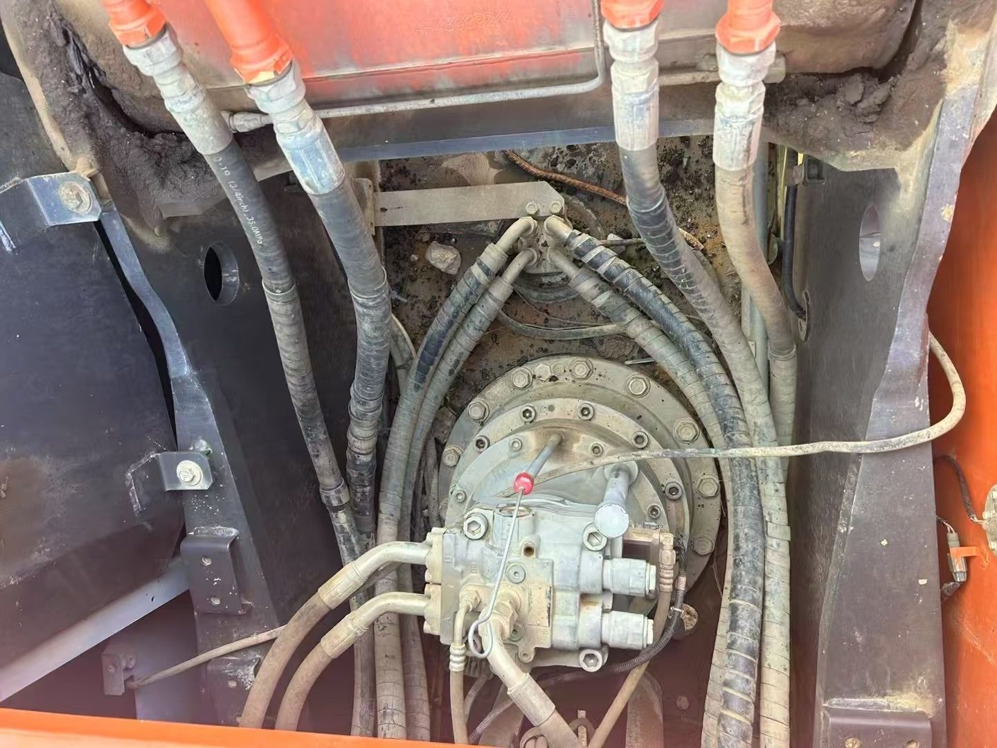 Used Hitachi ZX240-5A Crawler Excavator for Sale - 图片 5