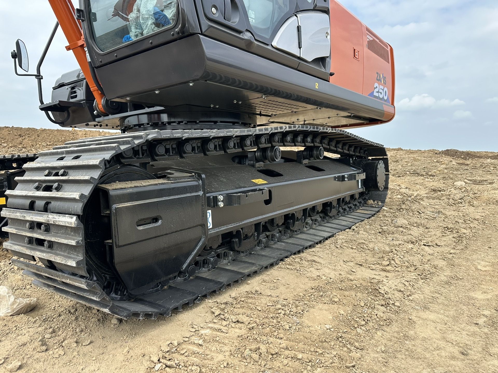 New Hitachi ZX250-6A Crawler Excavator for Sale - 图片 7