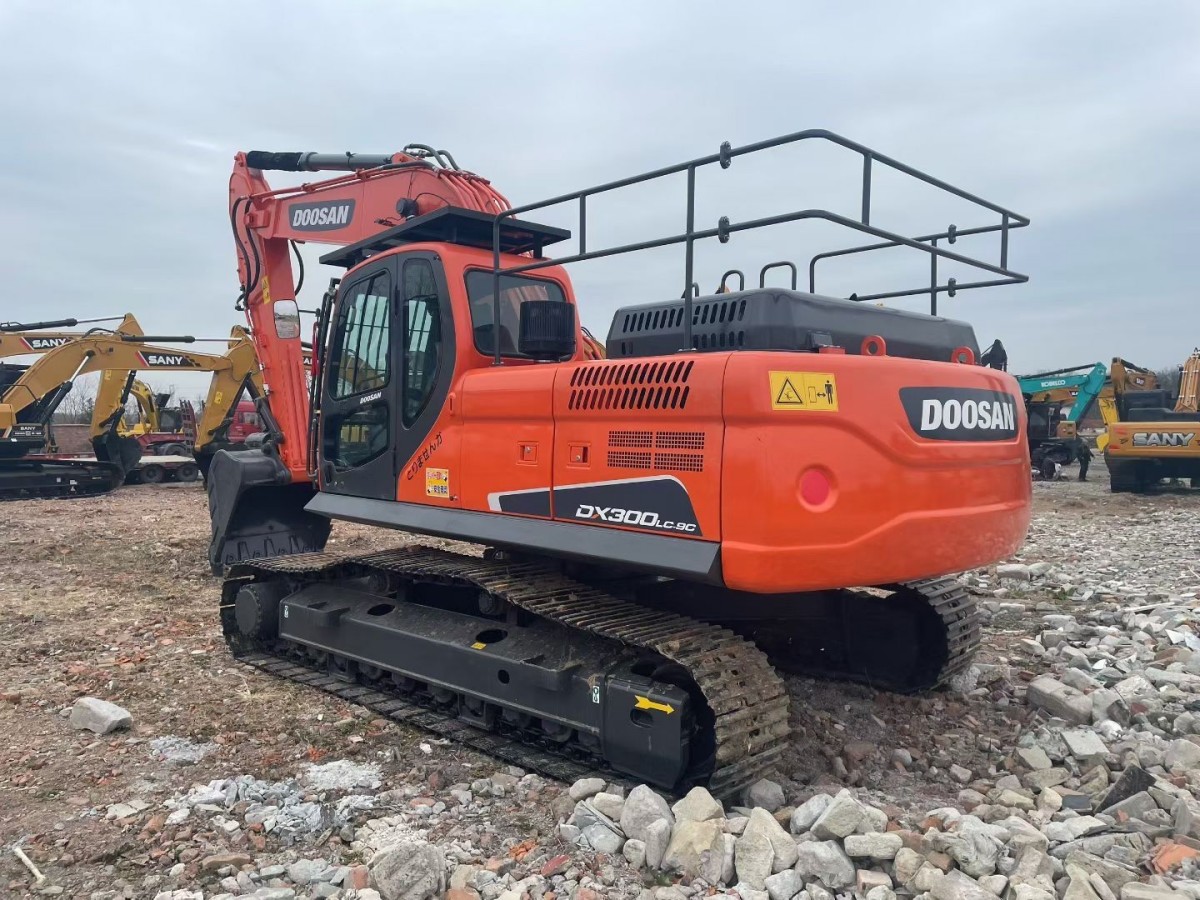 Used DOOSAN DX300LC-9C Crawler Excavator for Sale - 图片 3