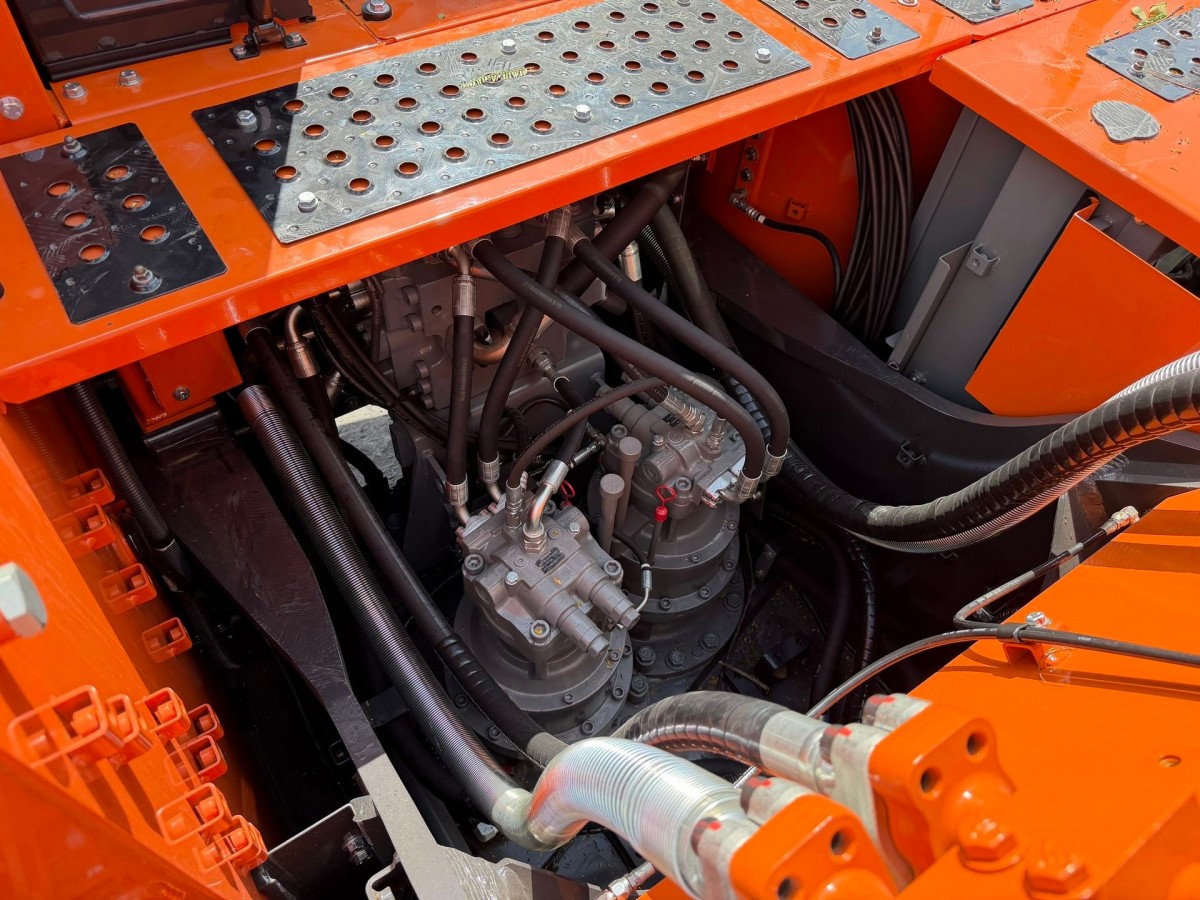 Used Hitachi ZX520LCH-6A Crawler Excavator for Sale - 图片 12