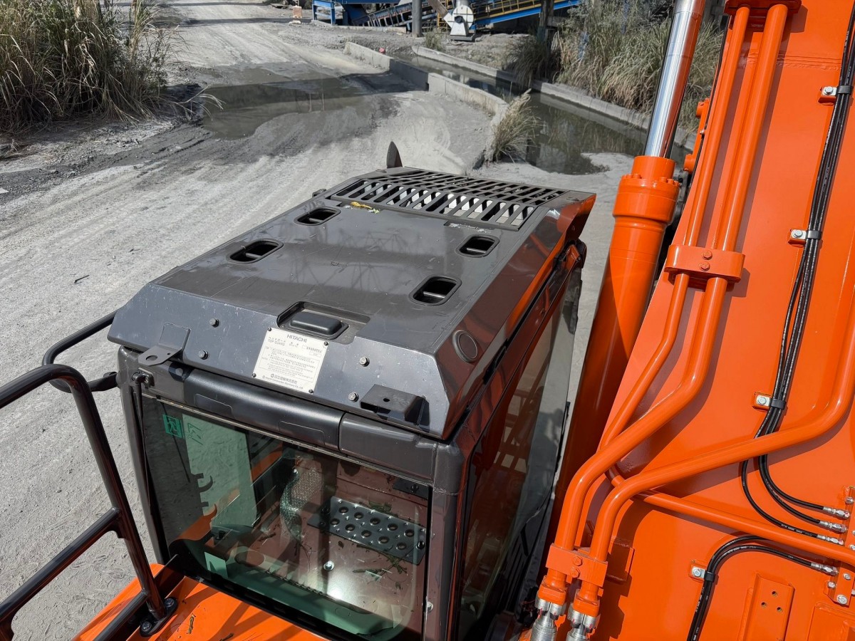 Used Hitachi ZX520LCH-6A Crawler Excavator for Sale - 图片 14