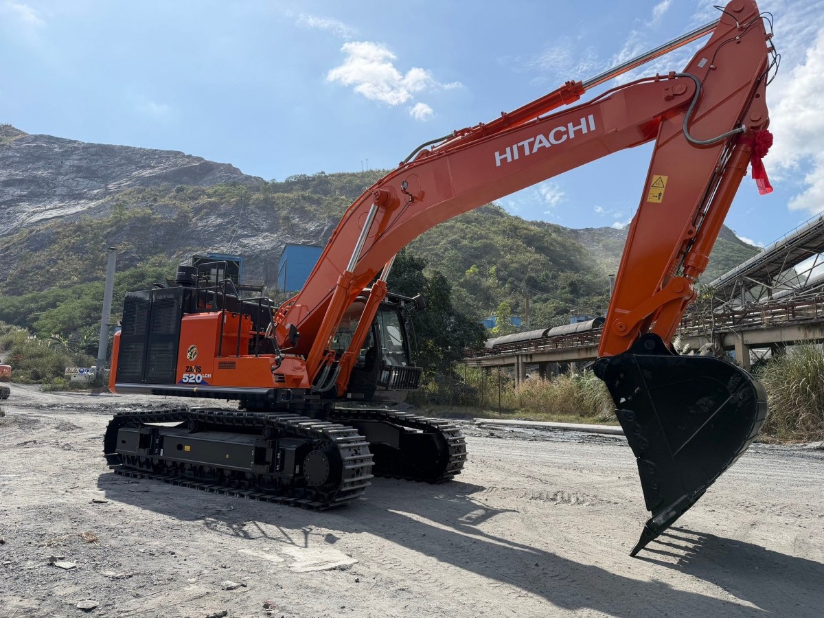 Used Hitachi ZX520LCH-6A Crawler Excavator for Sale - 图片 2