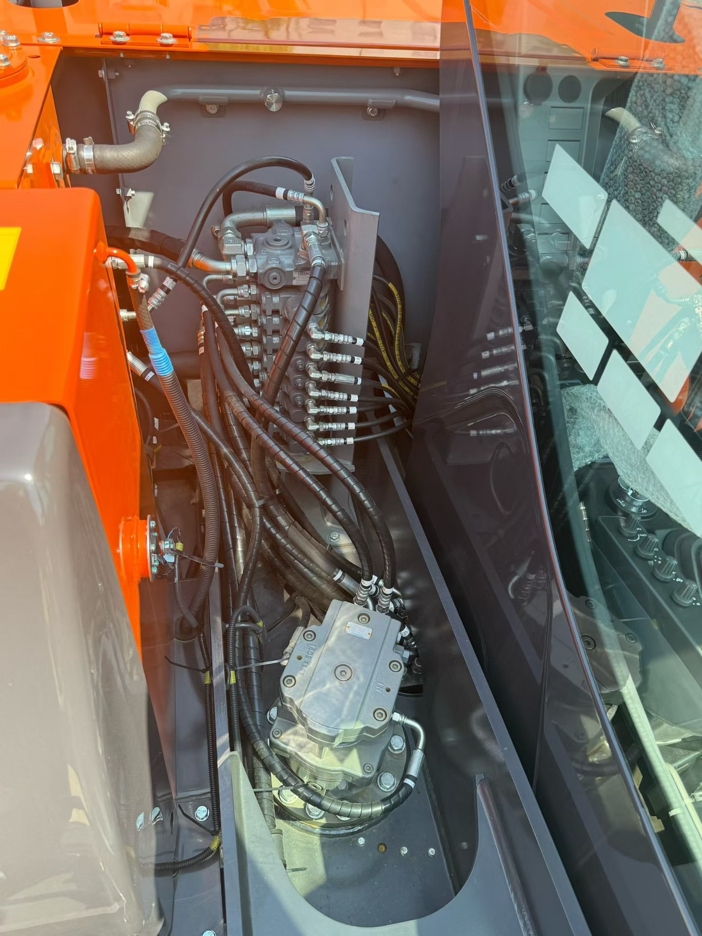New Hitachi ZX60C-6A Crawler Excavator for Sale - 图片 8