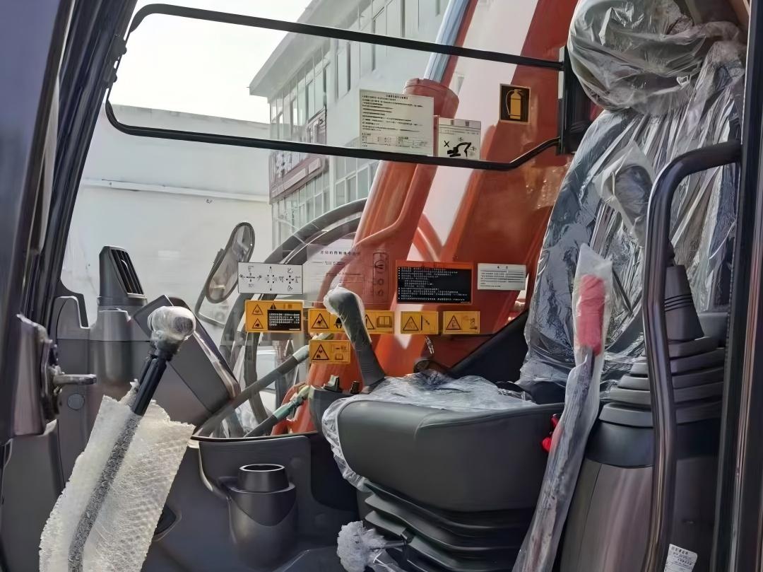 New Hitachi ZX70-6A Crawler Excavator for Sale - 图片 6