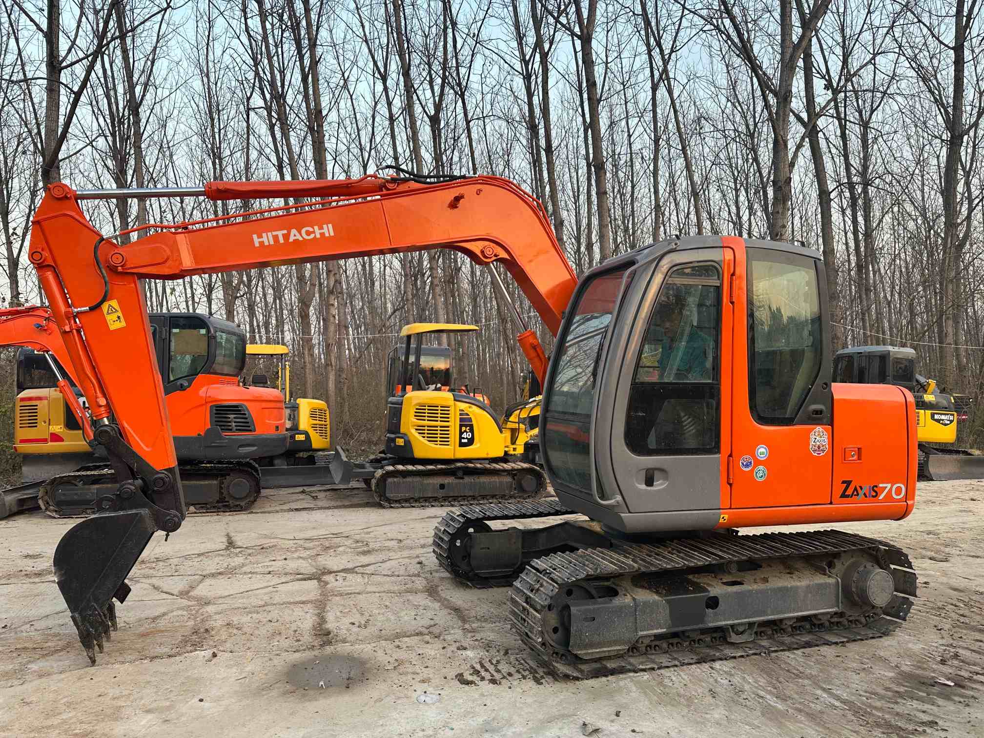 Used Hitachi ZX70 Crawler Excavator for Sale - 图片 2