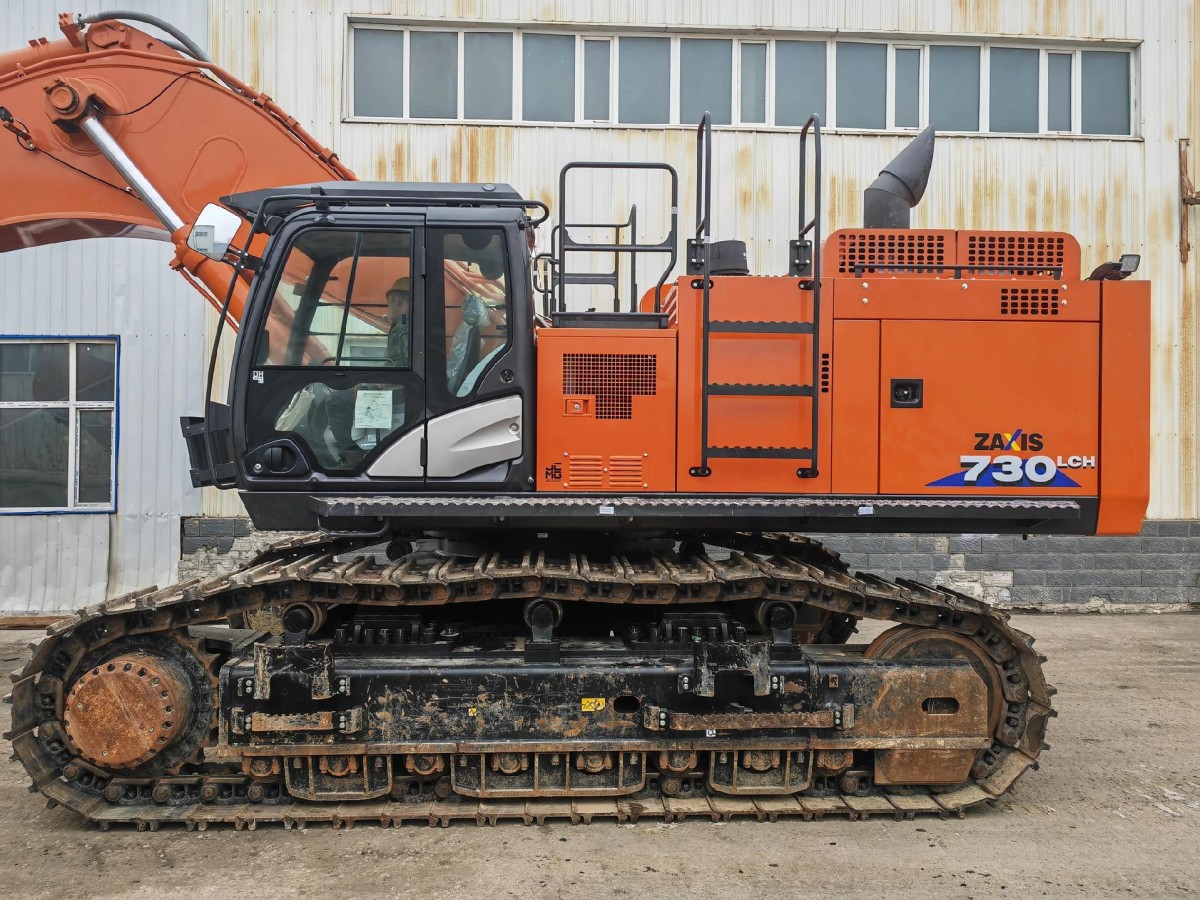 Used Hitachi ZX730LCH-6A Crawler Excavator for Sale