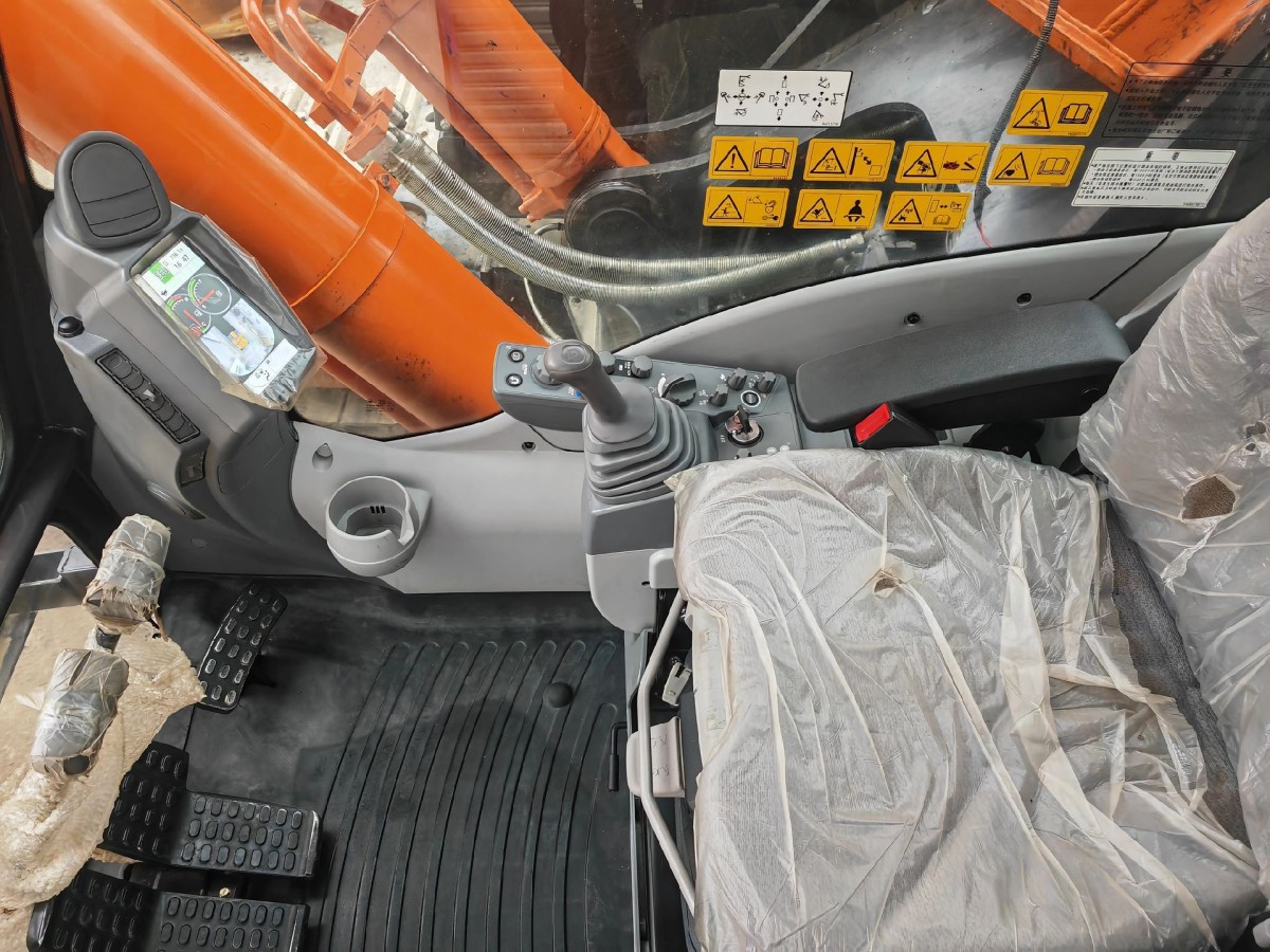 Used Hitachi ZX730LCH-6A Crawler Excavator for Sale - 图片 14