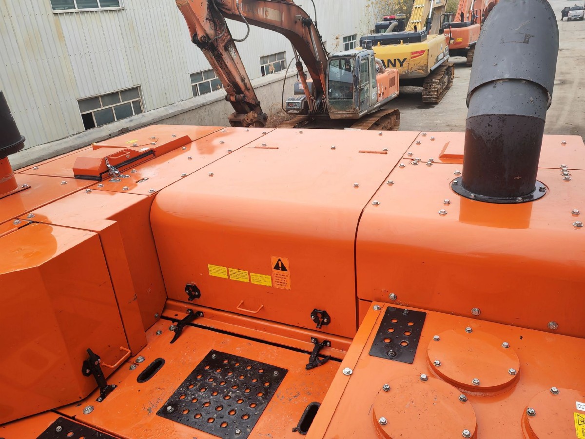 Used Hitachi ZX730LCH-6A Crawler Excavator for Sale - 图片 18
