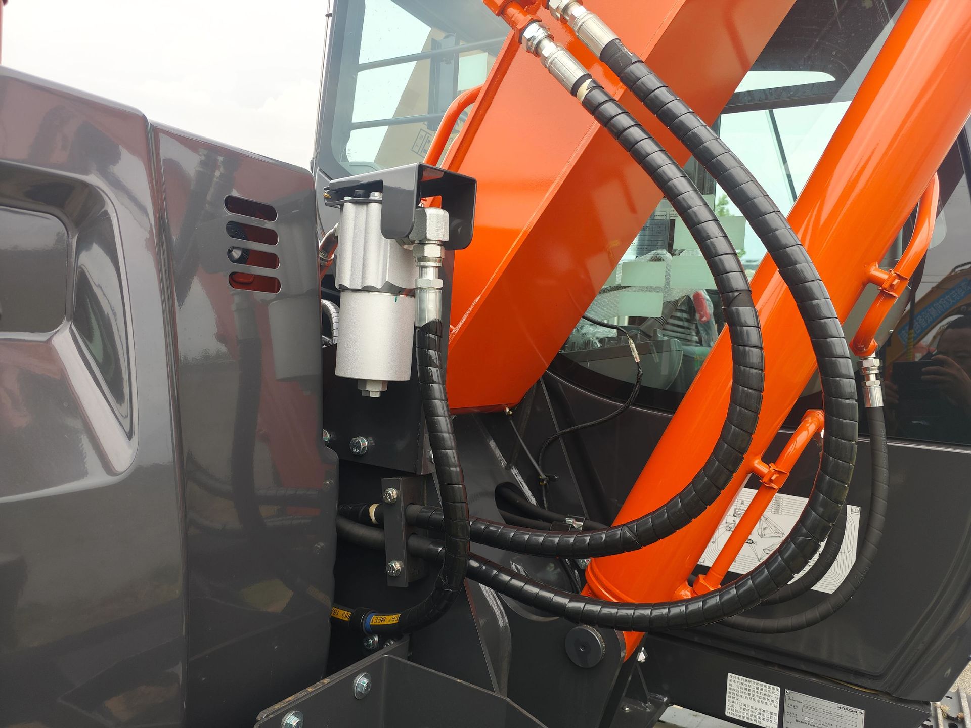 New Hitachi ZX75-6A Crawler Excavator for Sale - 图片 10