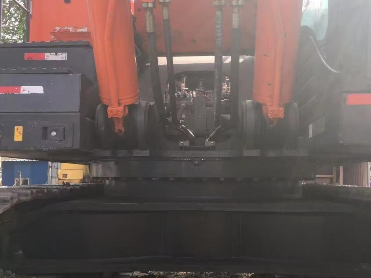 Used Hitachi ZX890LCH-5A Crawler Excavator for Sale - 图片 3